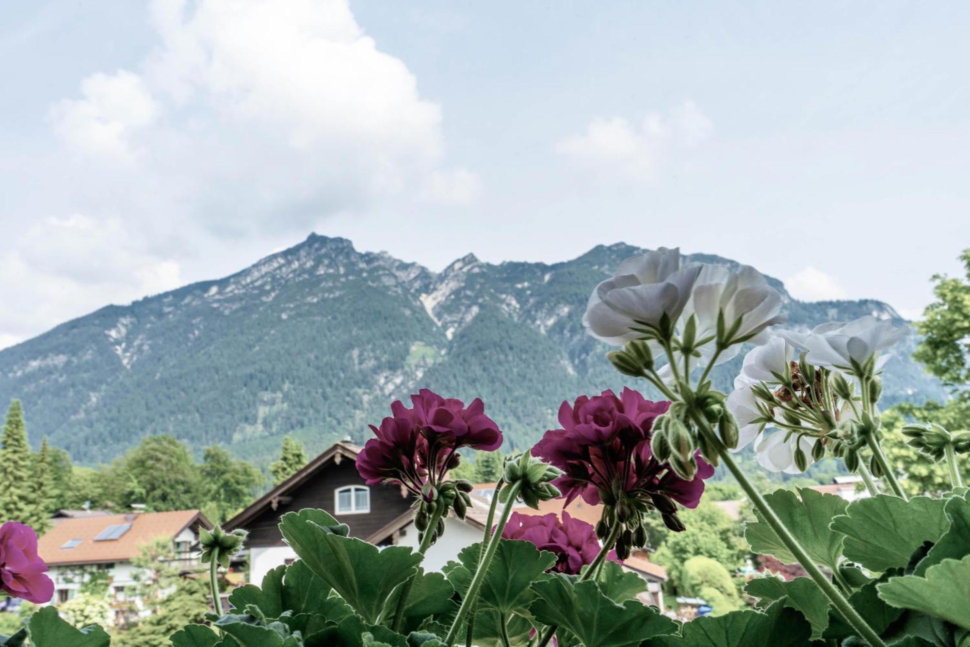 Gästehaus Quirin Garmisch-Partenkirchen Exterior foto